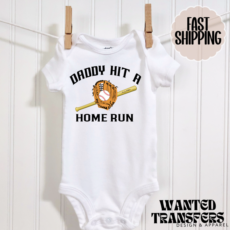 Daddy Hit a Home Run Baseball Pregnancy Announcement Onesie®, New Baby Bodysuit, Reveal Pregnancy Announcement, Cute, Trendy Bodysuit